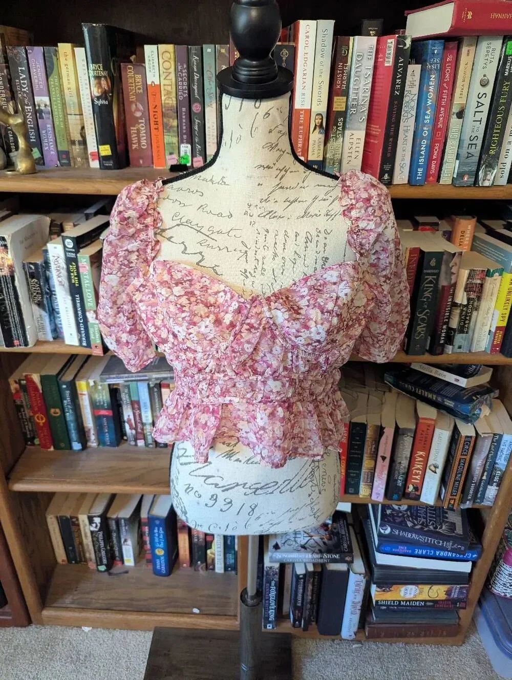 Brand New ASTR the Label Women's Size L Floral Print Short Sleeve Top Shirt Pink